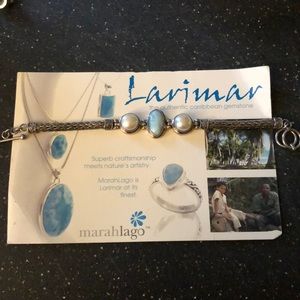 Beautiful larimar bracelet (brand new)